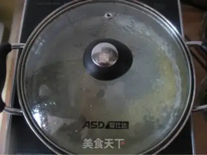 Make congee with pork and century step 10