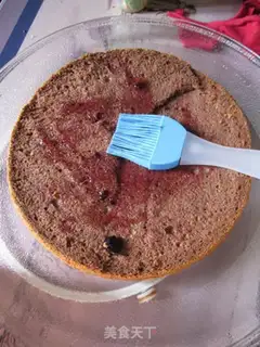 Make Chocolate decorated cake step 13