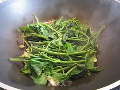 Make Small white fish with gluten step 8