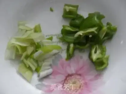Make assorted diced lotus root step 3