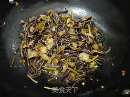 Make stir-fried pork with bracken step 7