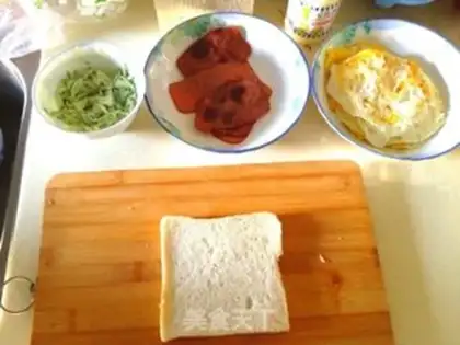 Make breakfast sandwiches step 2