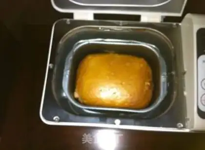 Make Eggs, milk, bread step 5