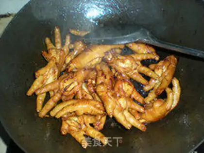 Make Red roasted chicken feet step 3