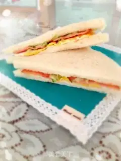 Make breakfast sandwiches step 3