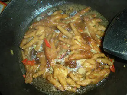 Make Red roasted chicken feet step 4