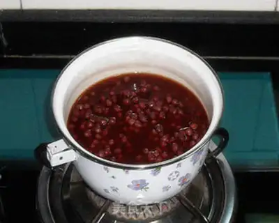 Make Jujube-scented red bean paste step 2