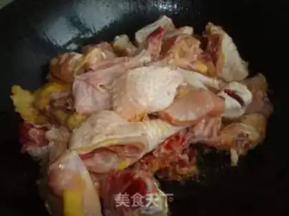 Make saute spicy chicken step 3