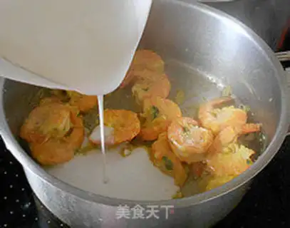 Make Thai Curry Shrimp step 4
