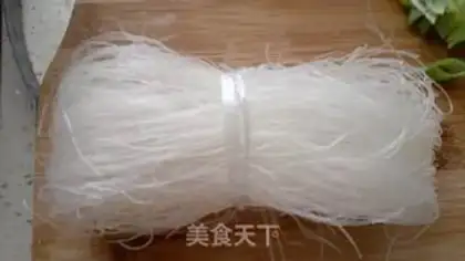 Make Chinese cabbage and frozen tofu step 2