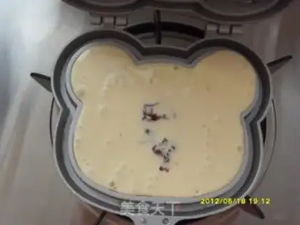Make Bear waffles step 3