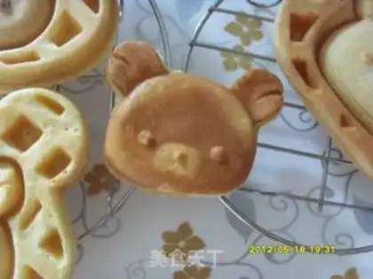 Make Bear waffles step 7