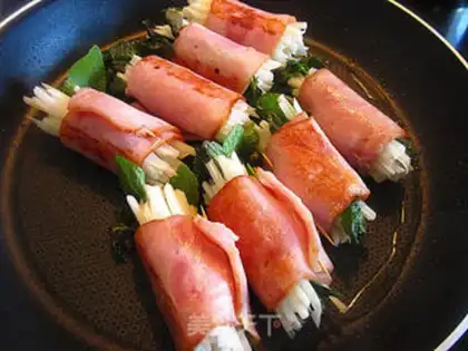 Make Mint potatoes and bacon roll step 9