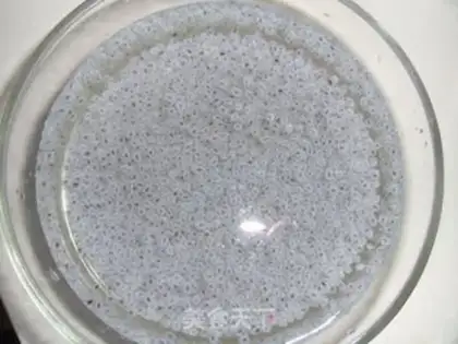 Make Mingliezi yogurt jelly step 1