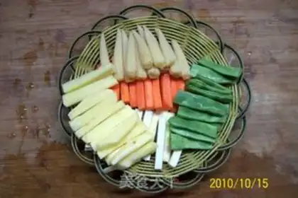 Make The golden rooster reports good news about a bumper harvest step 5