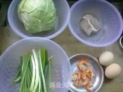 Make Fried rice with cabbage, shrimp and egg step 0