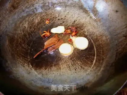 Make Stewed pork tail with soybeans step 3