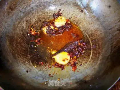 Make Stewed pork tail with soybeans step 4
