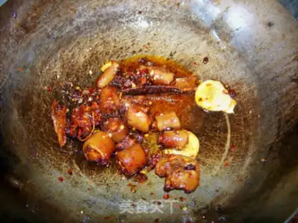 Make Stewed pork tail with soybeans step 5