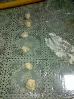 Make Fresh meat steamed buns step 3