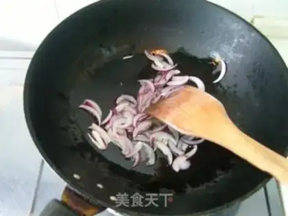 Make Stewed fat beef with black pepper and onion step 2