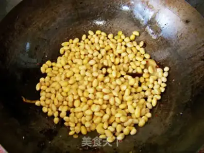 Make Stewed pork tail with soybeans step 6