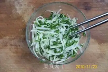 Make Garlic and carrot bird egg cake step 6