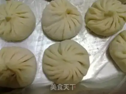 Make Fresh meat steamed buns step 7