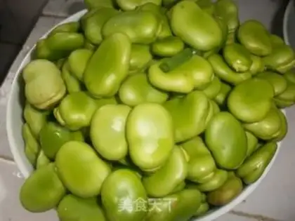 Make onion fragrant broad bean step 1