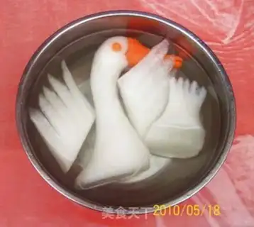 Make Spring swimming in water roast duck legs step 19