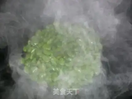 Make onion fragrant broad bean step 4