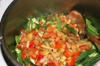 Make Tomato vinaigrette with okra step 9