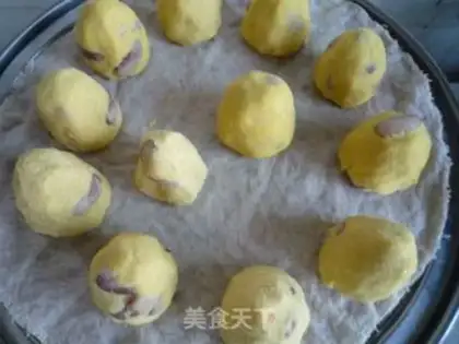 Make Hot noodles, honey beans, small wowou step 4