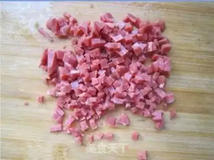 Make soy sauce fried rice step 1