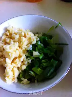 Make Mixed noodles with minced garlic meat step 4
