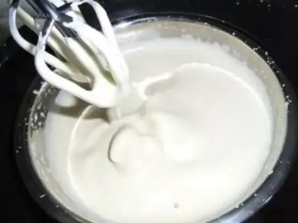 Make Coconut silk mulberry jam cake step 2