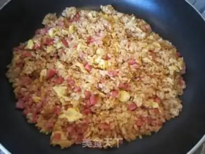 Make soy sauce fried rice step 6
