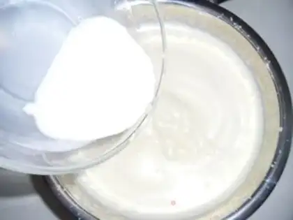 Make Coconut silk mulberry jam cake step 3