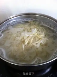 Make Mixed noodles with minced garlic meat step 9