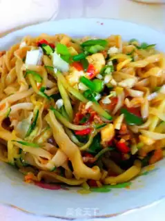 Make Mixed noodles with minced garlic meat step 11
