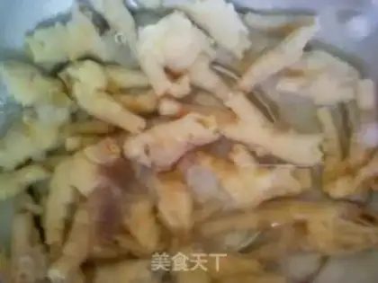 Make pickled chicken feet step 7