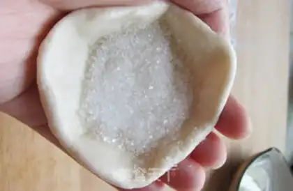 Make Flowing sugar and small oil fragrance step 6