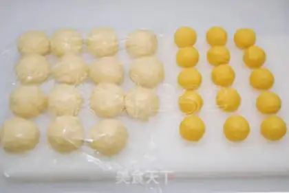 Make pineapple bun step 13