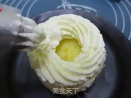 Make Coconut silk mulberry jam cake step 13