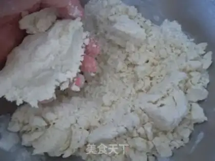 Make Baiser pie with lemon sauce step 1