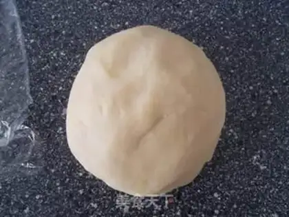 Make Baiser pie with lemon sauce step 2