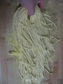 Make handmade noodles step 16
