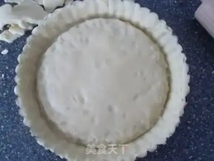 Make Baiser pie with lemon sauce step 4