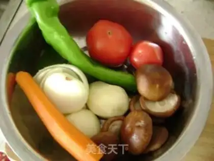 Make Tomato curry chicken step 0