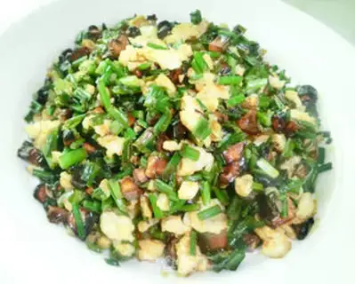 Make Taiwan stir-fried fly head step 3